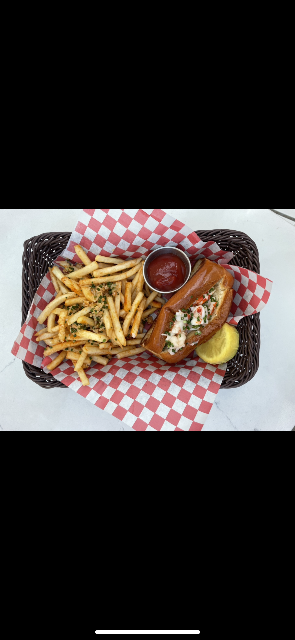 Order Shrimp Roll food online from Pier House store, Los Angeles on bringmethat.com