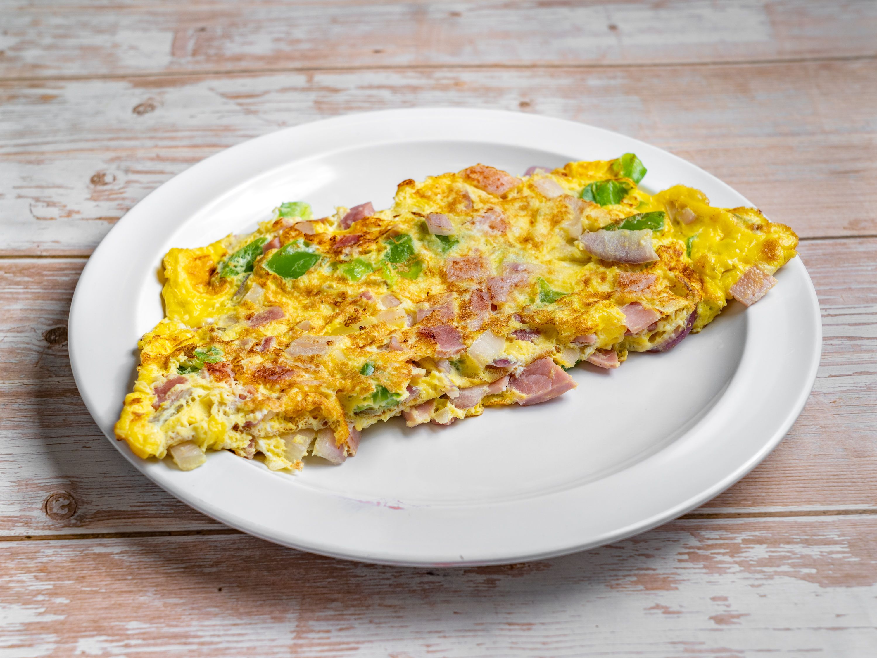 Order Western Omelette Plate Sandwich food online from NYC Bagel and Coffee House store, Queens on bringmethat.com