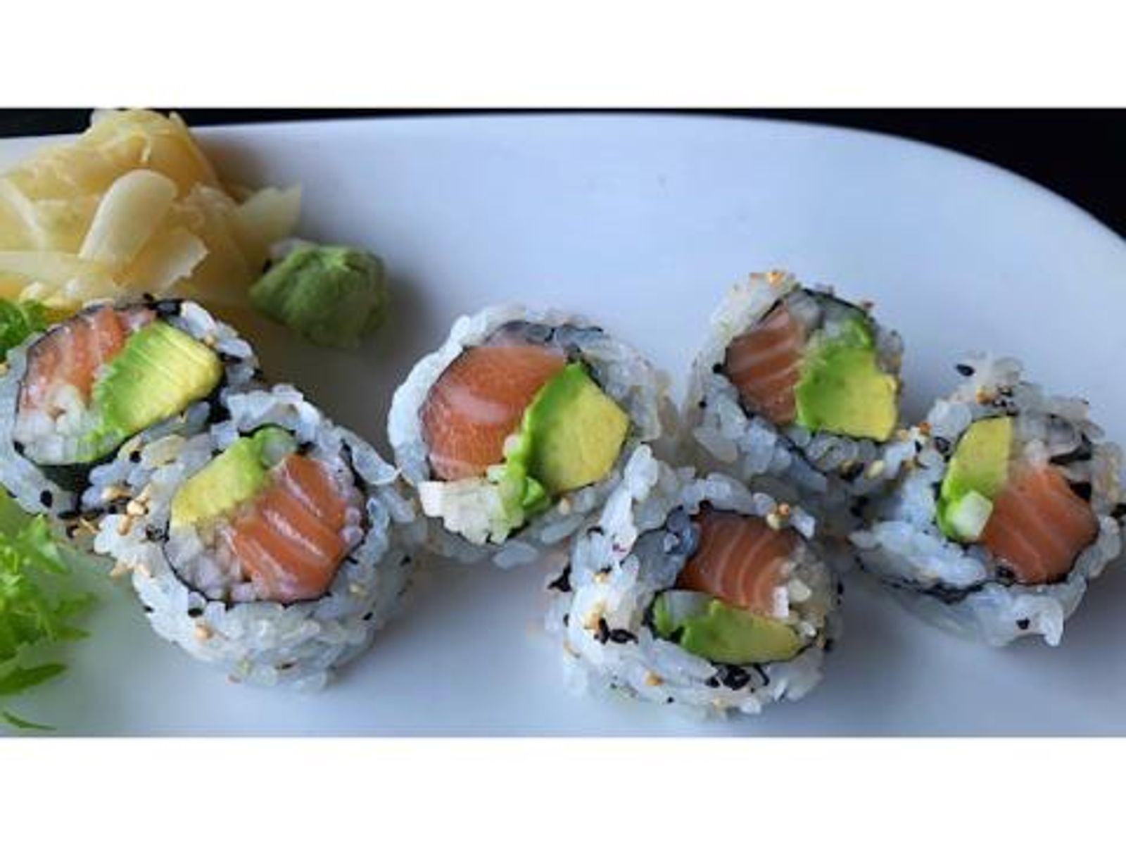 Order Salmon Avocado Roll food online from Takumi Hibachi Sushi & Lounge store, Bay Shore on bringmethat.com