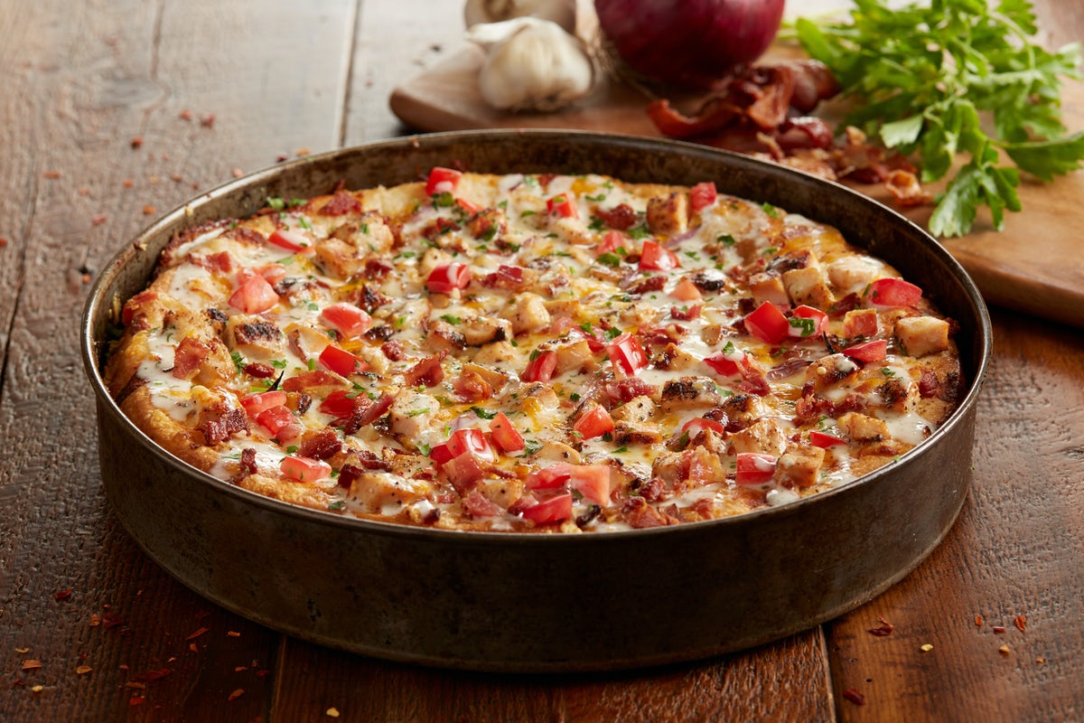 Order Chicken Bacon Ranch Pizza - Shareable food online from BJ's Restaurant & Brewhouse store, Waco on bringmethat.com