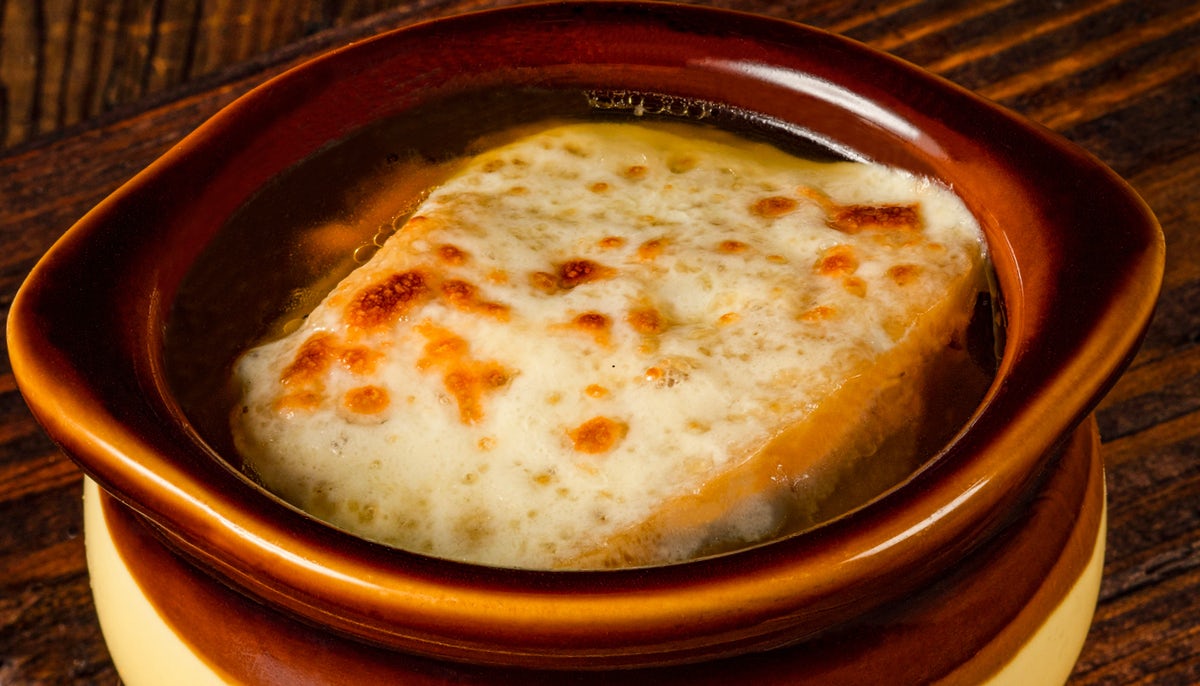 Order FRENCH ONION SOUP food online from Bear's Big Burgers and Wings store, Jupiter on bringmethat.com