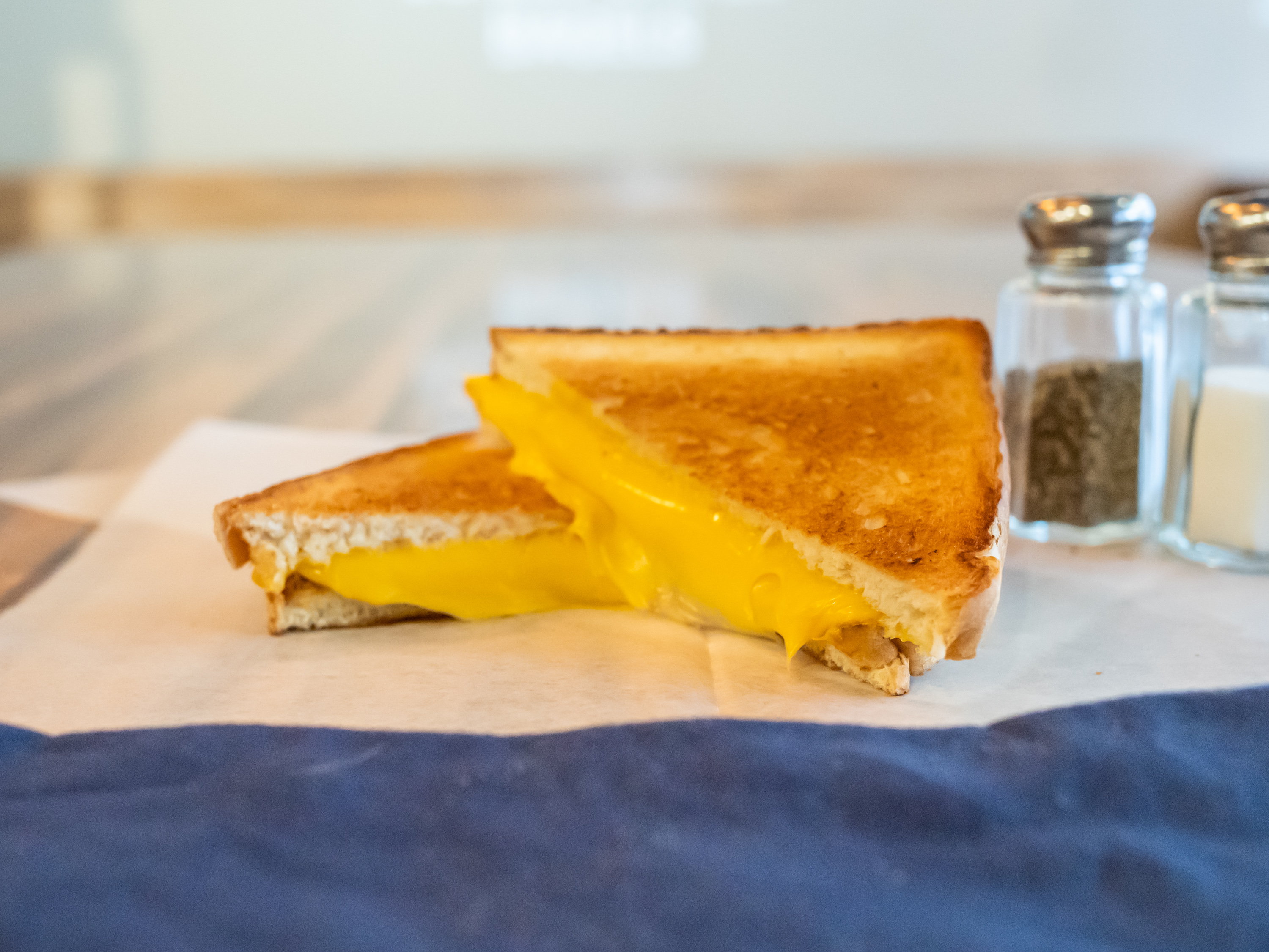Order Grilled Cheese Sandwich food online from Gramercy Bagels store, New York on bringmethat.com