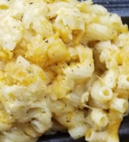 Order Baked Mac and Cheese food online from Tan Finger Lickin Chicken store, Philadelphia on bringmethat.com