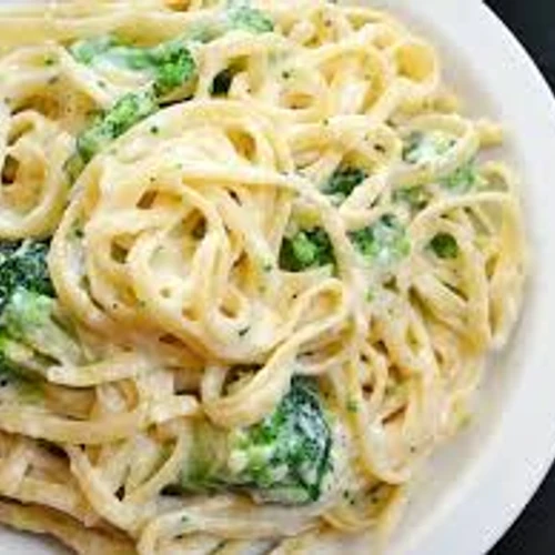 Fettuccine Alfredo from Roma Pizza