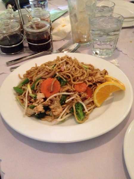 Order 53. Chow Mein Noodle food online from 3 Seasons Thai Bistro store, Oakland on bringmethat.com