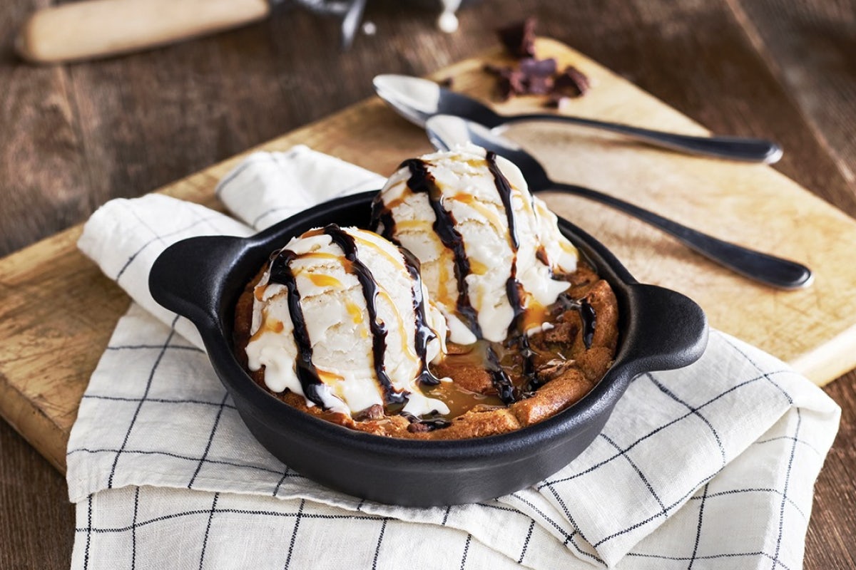 Order Chocolate Chip Skillet Cookie food online from Ruby Tuesday store, Thomasville on bringmethat.com