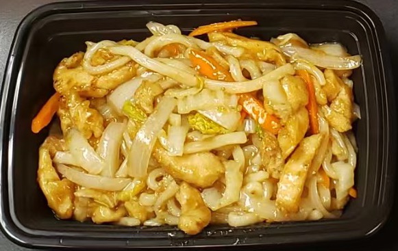 Order Stir Fried Chicken Udon炒鸡乌冬 food online from Sake store, Lexington Park on bringmethat.com