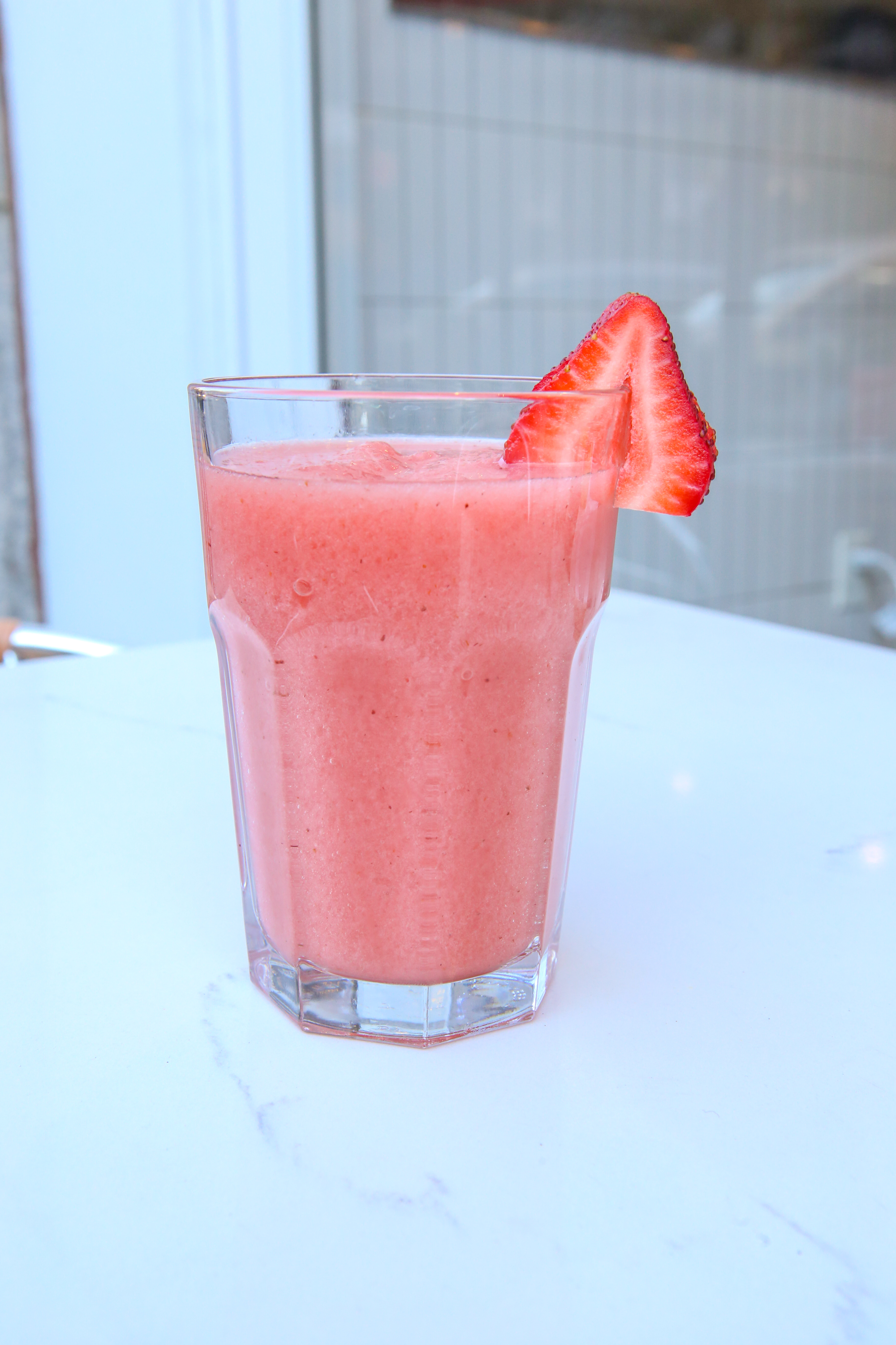 Order Strawberry Juice (Organic) food online from Vida store, New York on bringmethat.com
