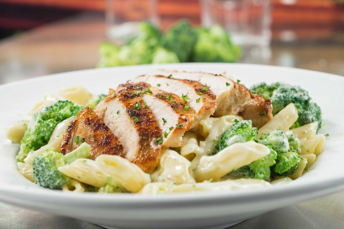 Order Chicken & Broccoli Pasta food online from Ruby Tuesday store, Thomasville on bringmethat.com