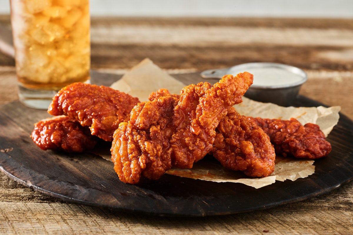 Order 5 SCORCHIN HOT CHICKEN TENDERS food online from Smashburger store, Wantagh on bringmethat.com