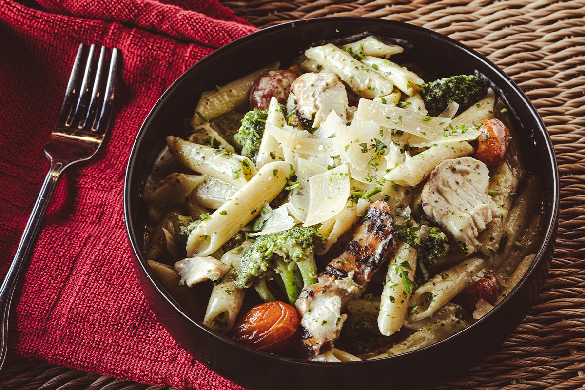 Order CHICKEN PESTO ALFREDO food online from Old Chicago 66 store, Lakewood on bringmethat.com