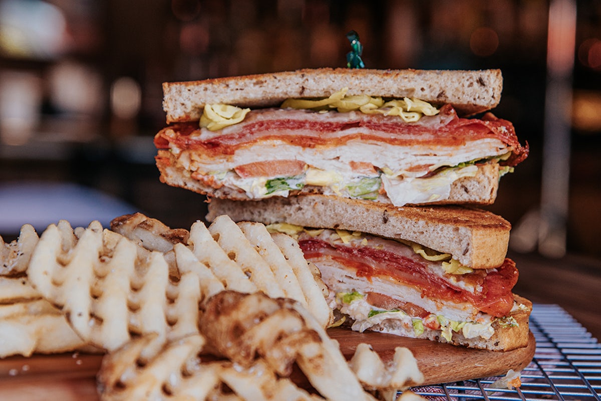 Order ITALIAN MELT food online from Old Chicago 66 store, Lakewood on bringmethat.com