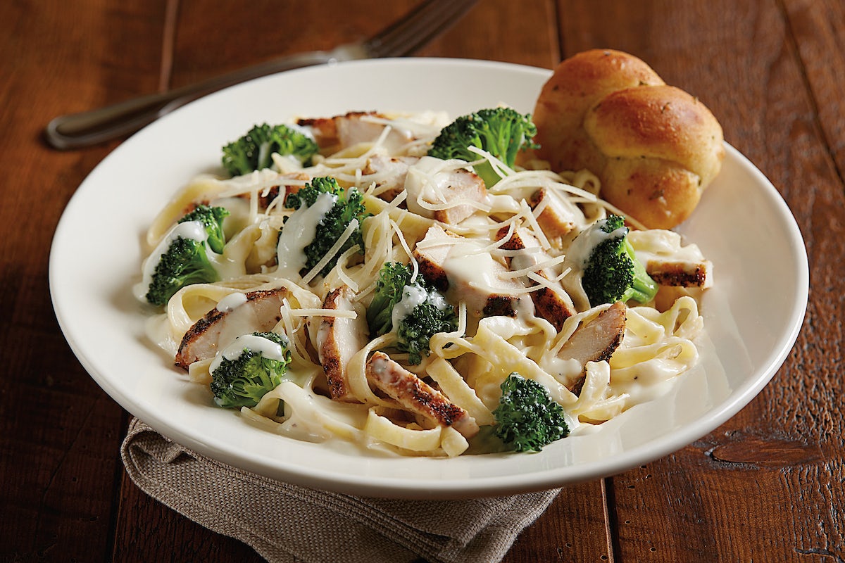 Order Grilled Chicken Alfredo food online from BJ's Restaurant & Brewhouse store, Waco on bringmethat.com