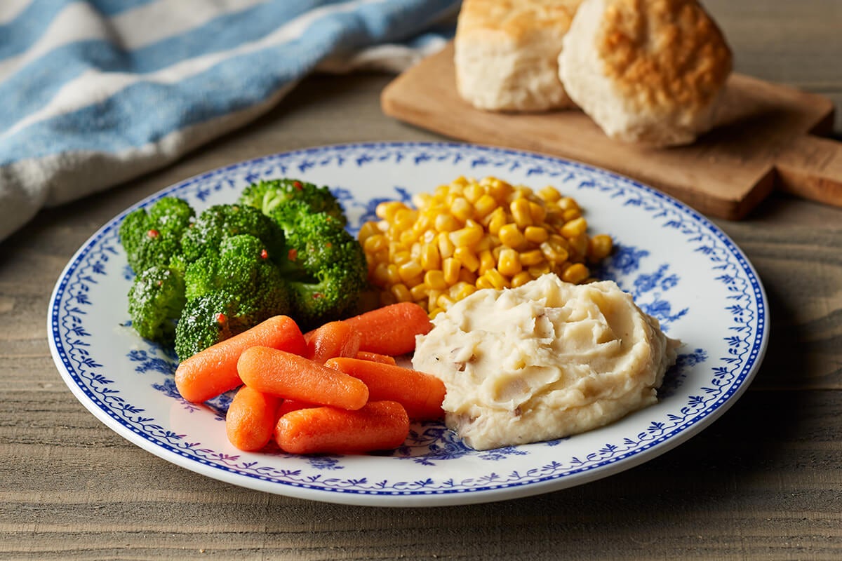Order Country Vegetable Plate food online from Cracker Barrel store, Rochester on bringmethat.com