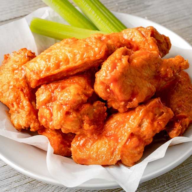 Order 15 Wings food online from Hurricane Grill & Wings store, Syosset on bringmethat.com