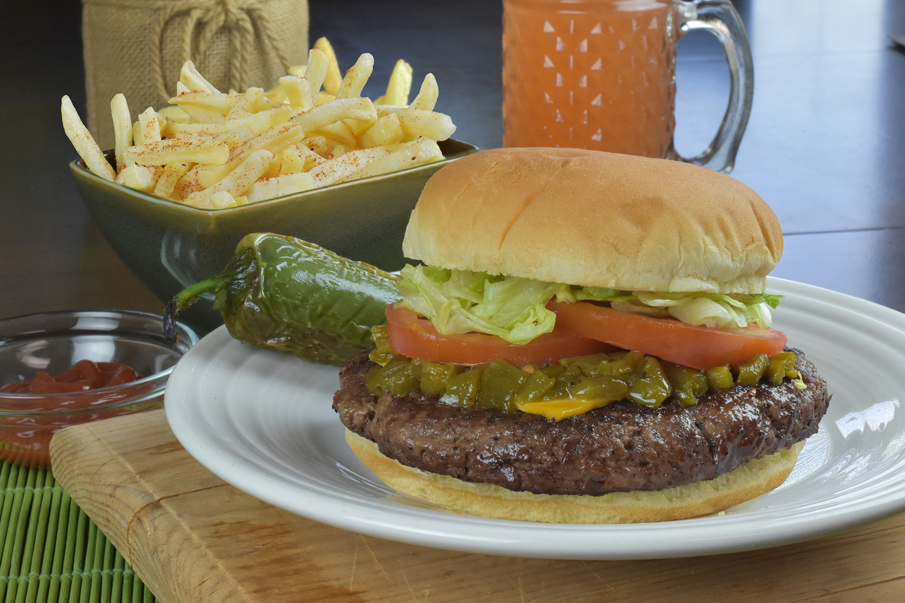 Order Hamburger food online from Chavira Market store, Las Cruces on bringmethat.com