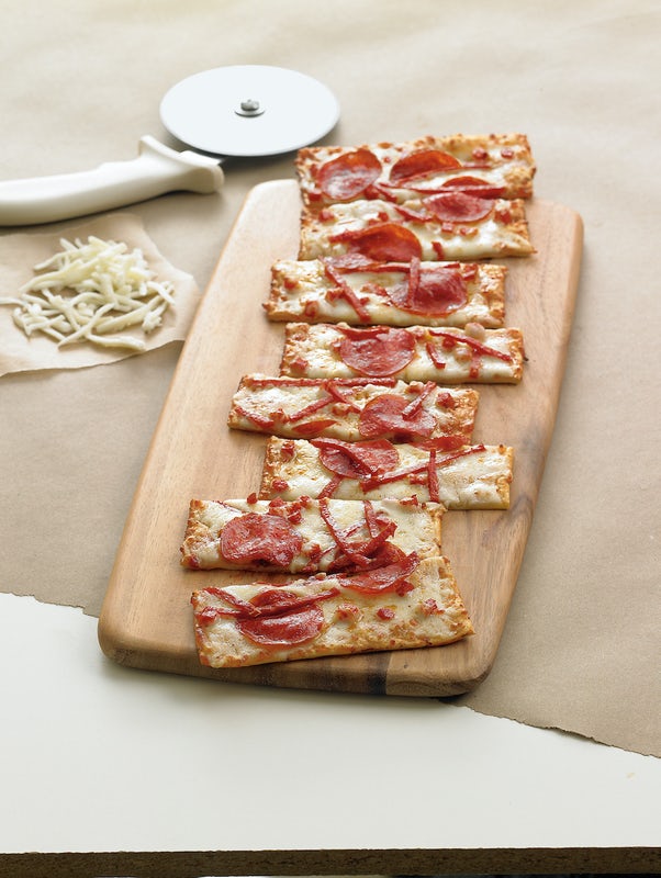 Order Pepperoni Extreme Flatbread food online from BJ's Restaurant & Brewhouse store, Waco on bringmethat.com