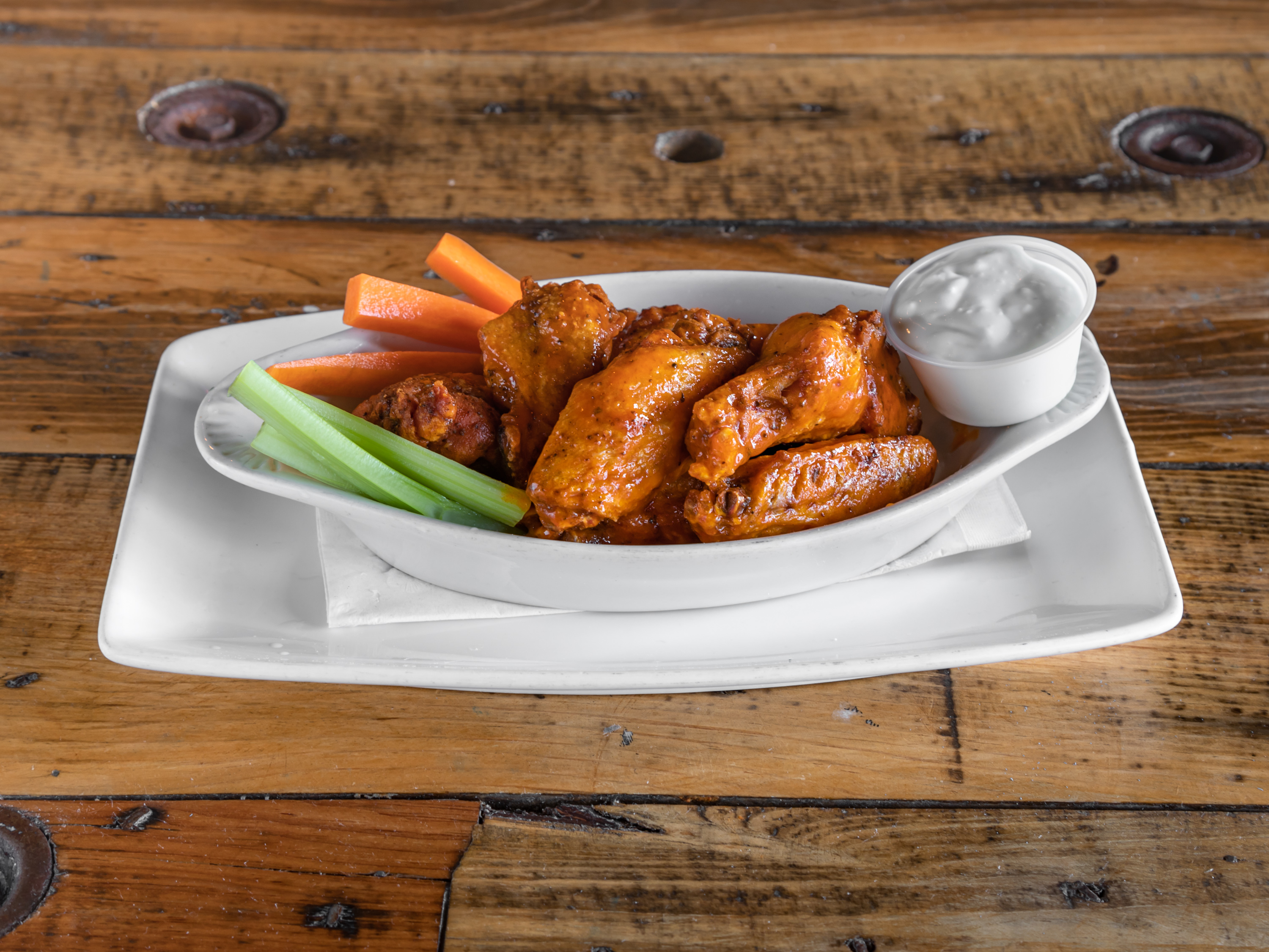 Order CRISPY CHICKEN WINGS food online from Keg & Lantern Brewing store, Brooklyn on bringmethat.com