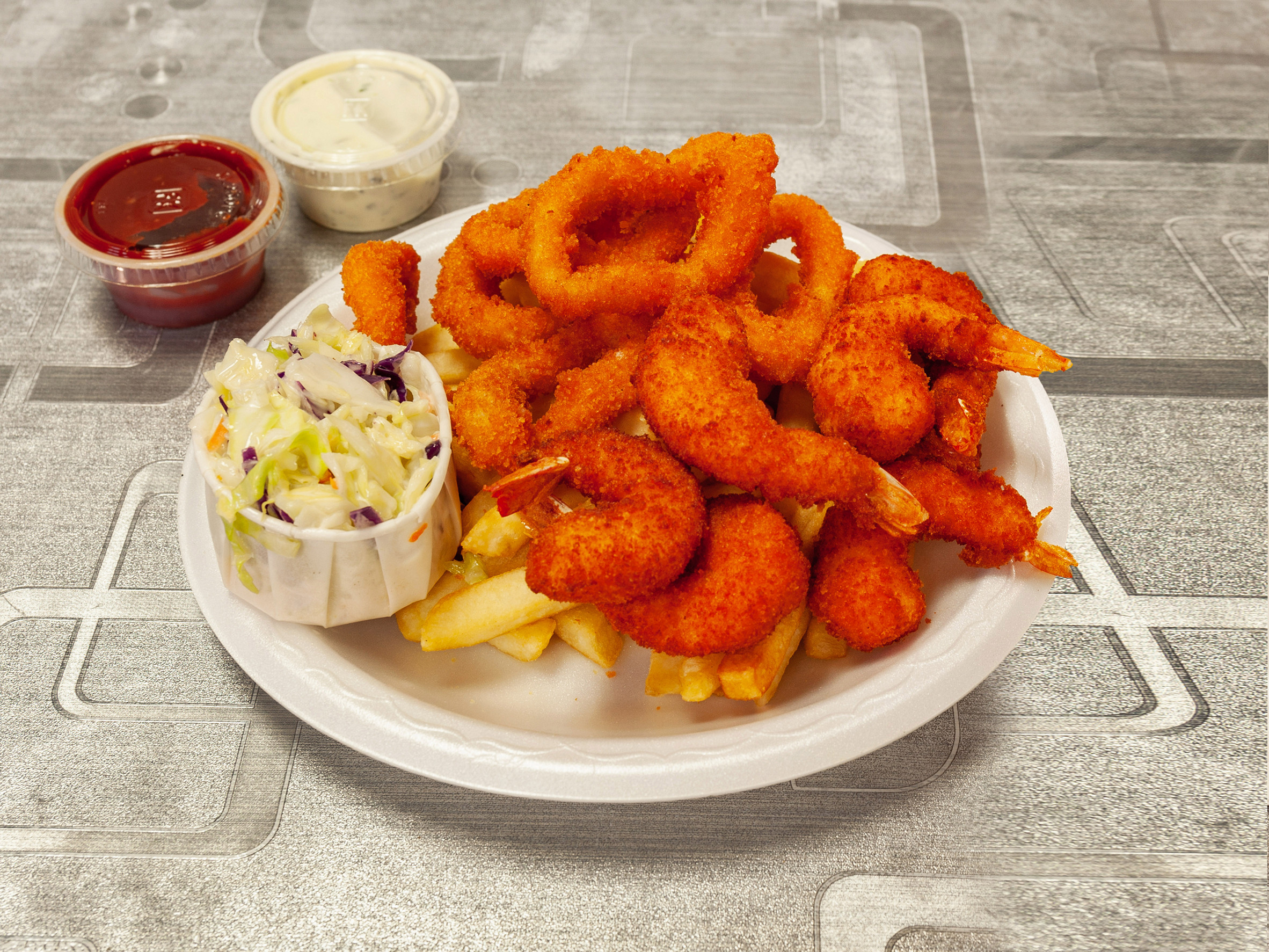 Order Shrimp and Calamari Combo food online from Catch 21 store, Los Angeles on bringmethat.com
