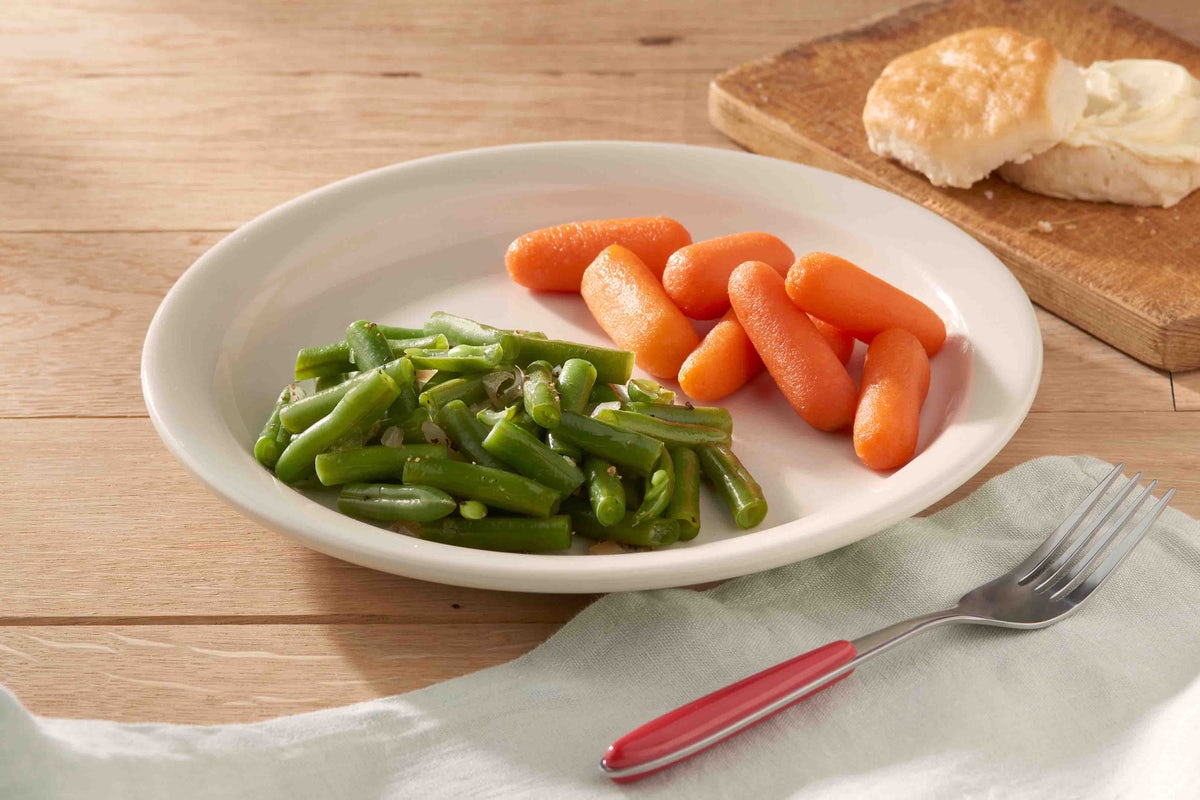 Order Veggie Plate food online from Cracker Barrel store, Rochester on bringmethat.com